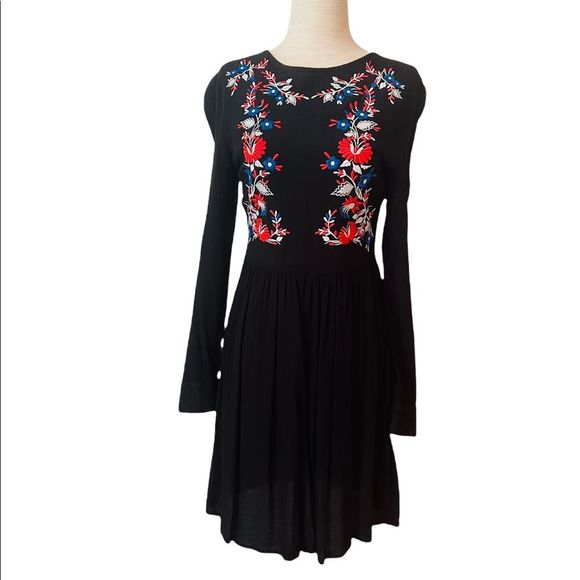 Little white lies Dresses & Skirts - LITTLE WHITE LIES EMBROIDERED DRESS